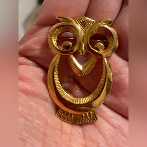 Avon Gold Owl Brooch - Women Jewelry